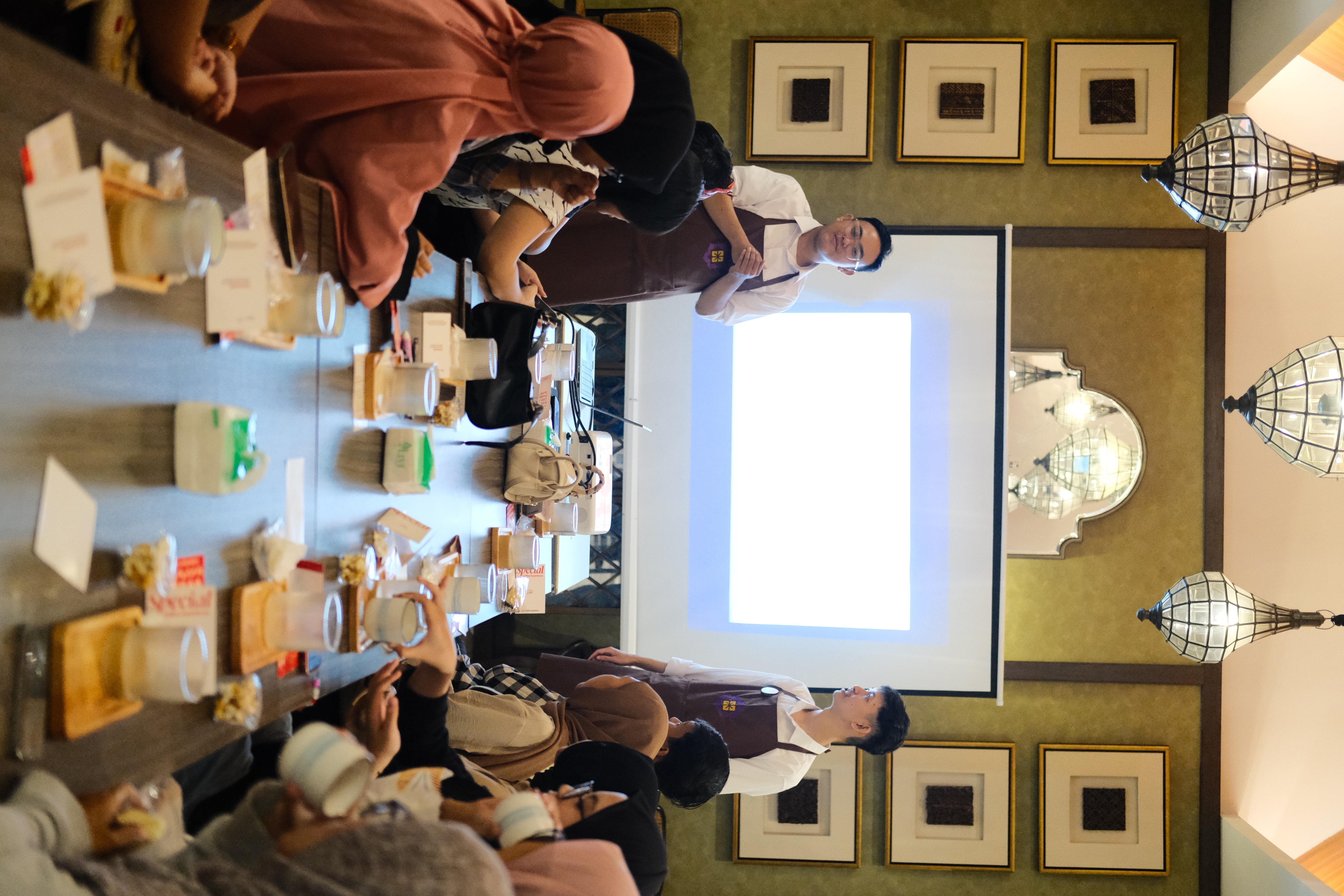 Coffee Experiences sign language session